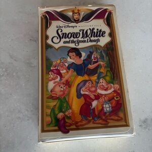 Disney's Snow White and the Seven Dwarfs VHS 1994